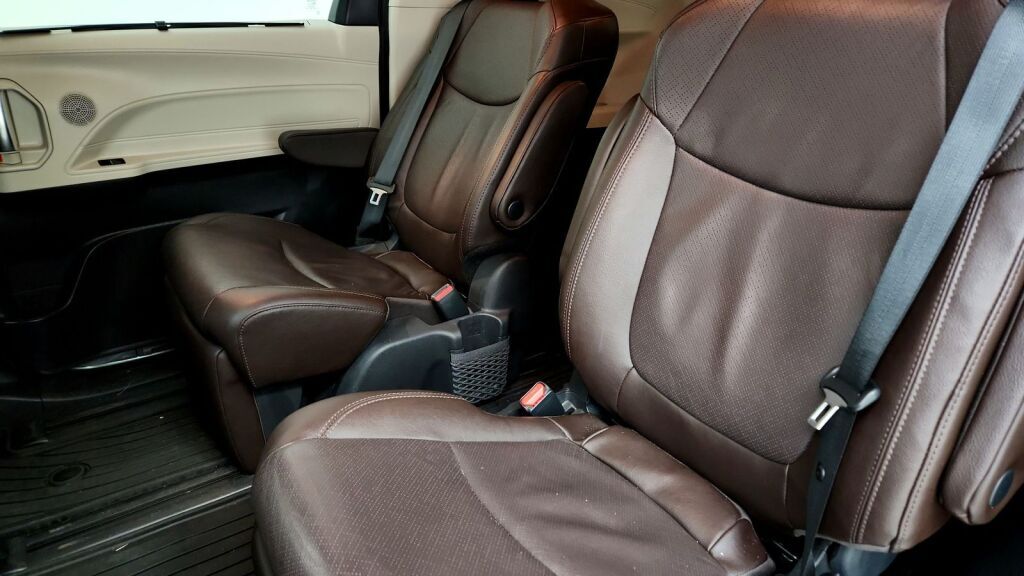 2024 Toyota Sienna Platinum Laurel MD