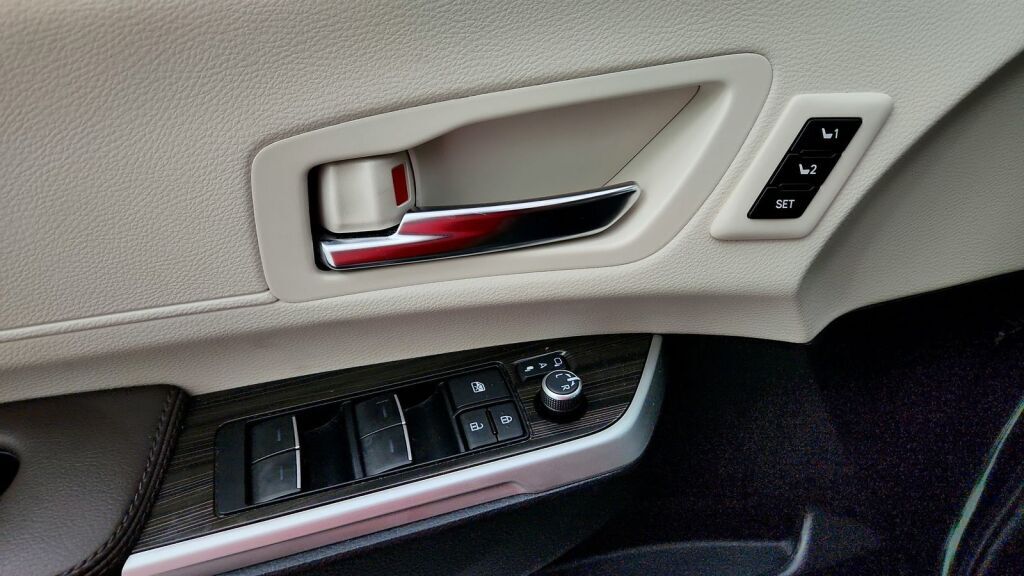 2024 Toyota Sienna Platinum Laurel MD