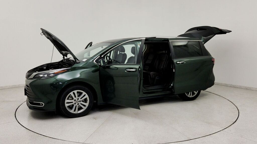 2024 Toyota Sienna Platinum Laurel MD