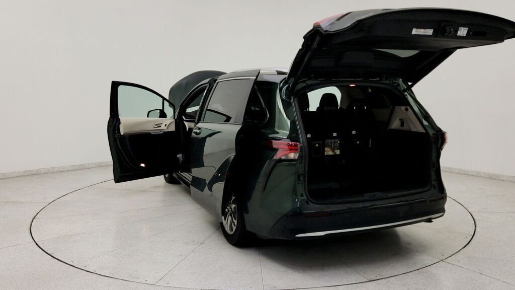 2024 Toyota Sienna Platinum Laurel MD