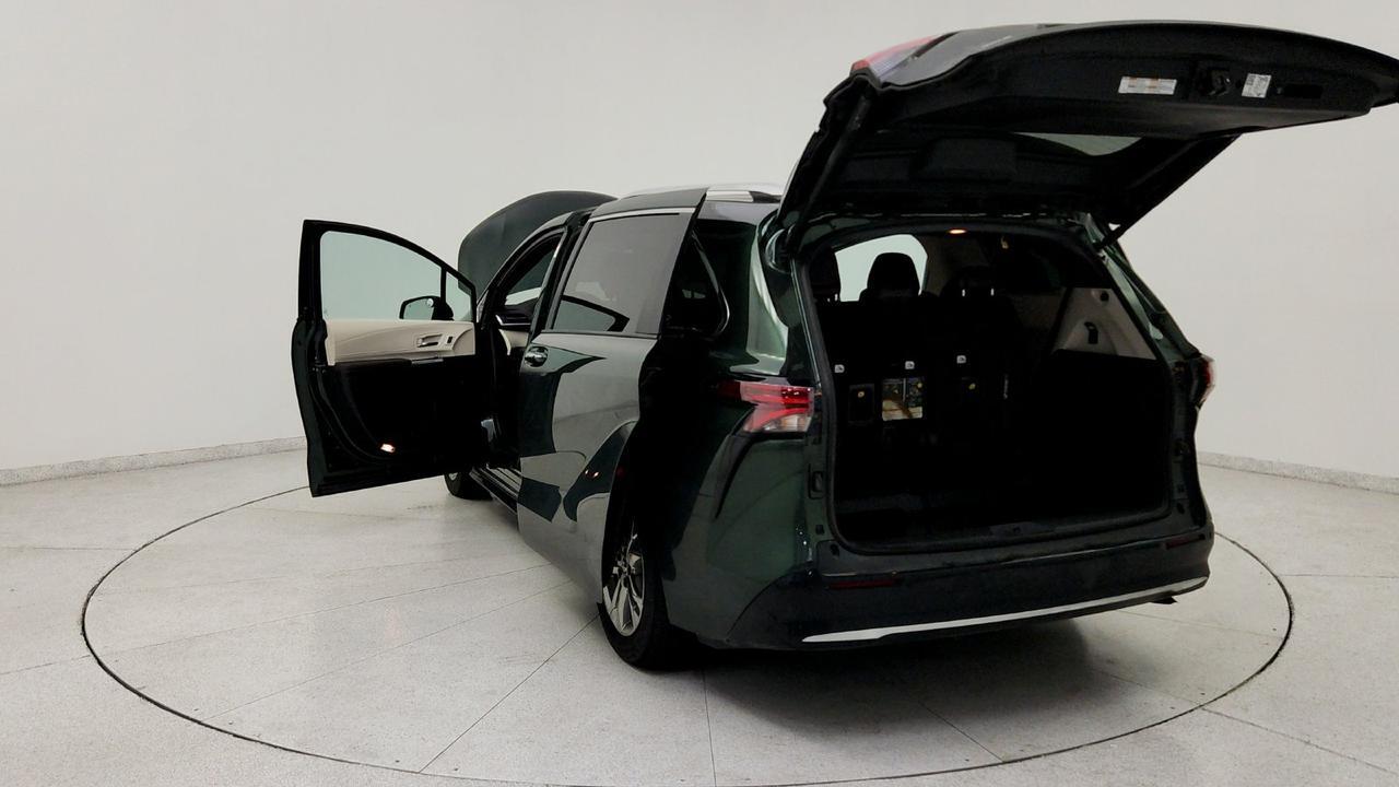 2024 Toyota Sienna Platinum Chantilly VA