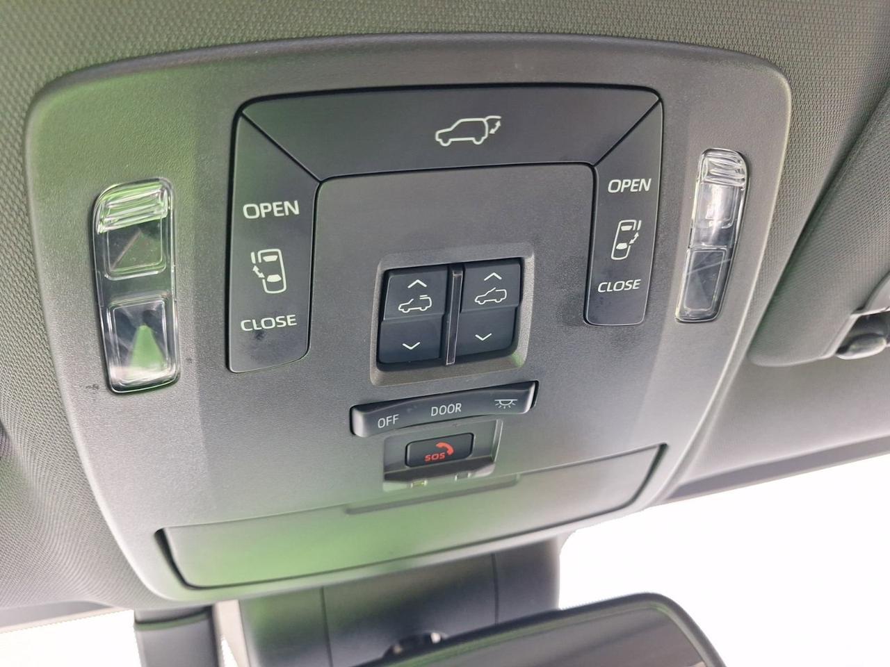 2024 Toyota Sienna Woodland Edition Hurst TX