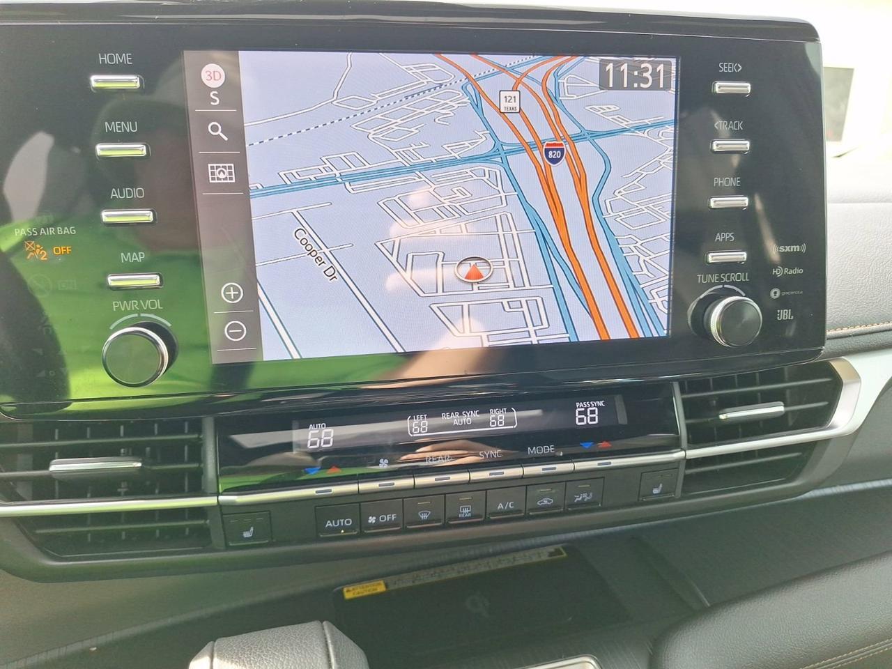 2024 Toyota Sienna Woodland Edition Hurst TX