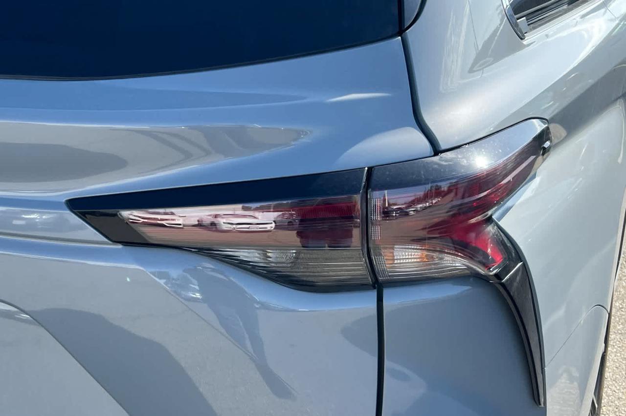 2024 Toyota Sienna Woodland Edition Roseville CA