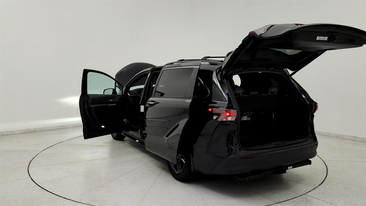 2024 Toyota Sienna Woodland Edition Annapolis MD