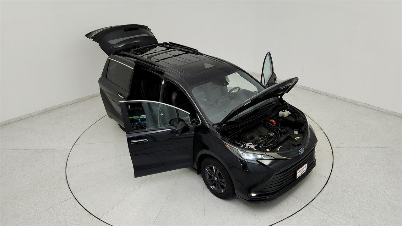 2024 Toyota Sienna Woodland Edition Annapolis MD