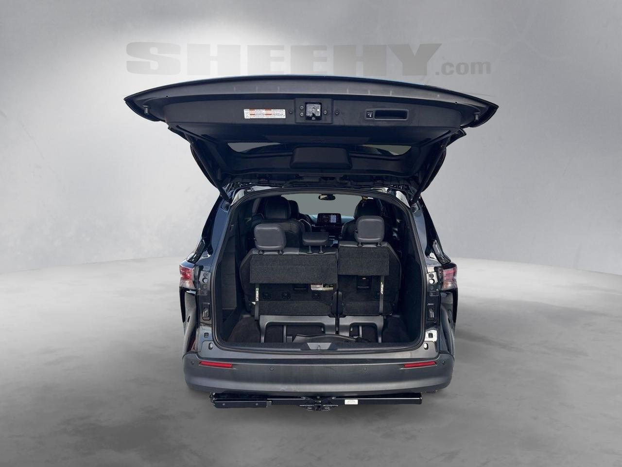 2024 Toyota Sienna Woodland Edition Cockeysville MD