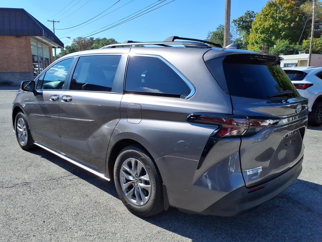 2024 Toyota Sienna XLE 7-Passenger Roanoke VA