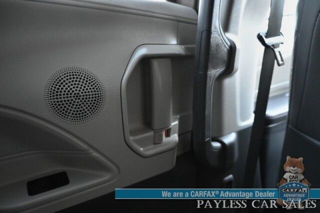 2024 Toyota Sienna XLE / AWD / Hybrid / Power & Heated Leather Seats / Sunroof / Adaptive Cruise / Lane Departure & Blind Spot / Rear Captain Chairs / 3rd Row / Seats 7 / Apple CarPlay & Android Auto / Back Up Camera / 36 MPG / 1-Owner Anchorage AK