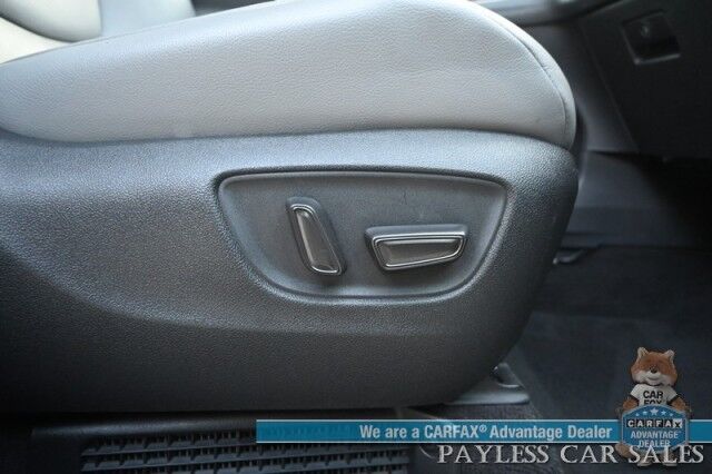 2024 Toyota Sienna XLE / AWD / Hybrid / Power & Heated Leather Seats / Sunroof / Adaptive Cruise / Lane Departure & Blind Spot / Rear Captain Chairs / 3rd Row / Seats 7 / Apple CarPlay & Android Auto / Back Up Camera / 36 MPG / 1-Owner Anchorage AK