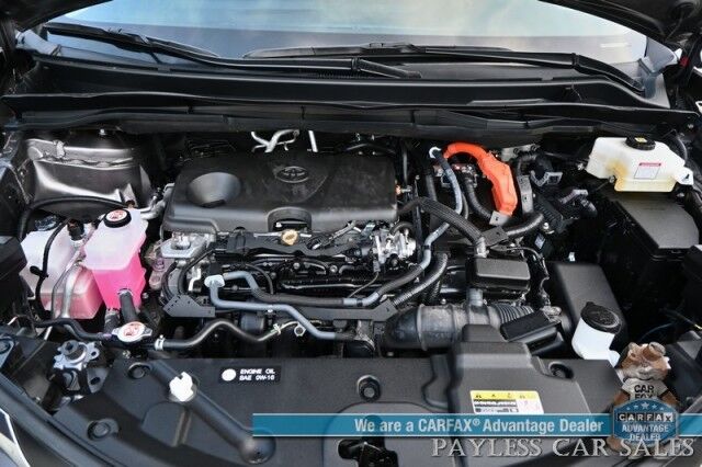 2024 Toyota Sienna XLE / AWD / Hybrid / Power & Heated Leather Seats / Sunroof / Adaptive Cruise / Lane Departure & Blind Spot / Rear Captain Chairs / 3rd Row / Seats 7 / Apple CarPlay & Android Auto / Back Up Camera / 36 MPG / 1-Owner Anchorage AK