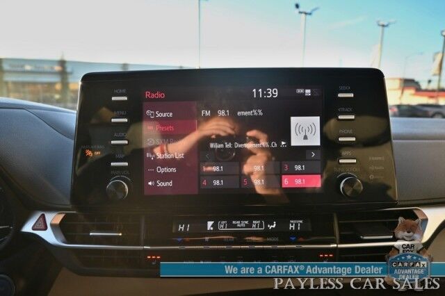 2024 Toyota Sienna XLE Hybrid / AWD / Auto Start / Power & Heated Leather Seats / Sunroof / Adaptive Cruise / Lane Depart & Blind Spot / Apple CarPlay & Android Auto / Back Up Cam / Rear Captain Chairs / 3rd Row / 36 MPG / 1-Owner Anchorage AK