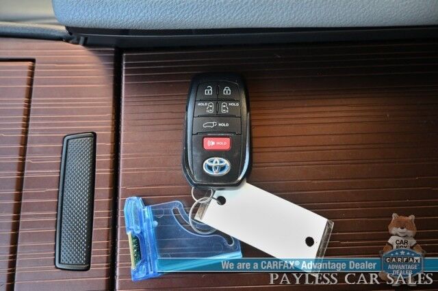 2024 Toyota Sienna XLE Hybrid / AWD / Auto Start / Power & Heated Leather Seats / Sunroof / Adaptive Cruise / Lane Depart & Blind Spot / Apple CarPlay & Android Auto / Back Up Cam / Rear Captain Chairs / 3rd Row / 36 MPG / 1-Owner Anchorage AK