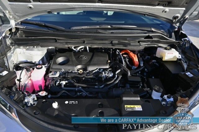 2024 Toyota Sienna XLE Hybrid / AWD / Auto Start / Power & Heated Leather Seats / Sunroof / Adaptive Cruise / Lane Depart & Blind Spot / Apple CarPlay & Android Auto / Back Up Cam / Rear Captain Chairs / 3rd Row / 36 MPG / 1-Owner Anchorage AK