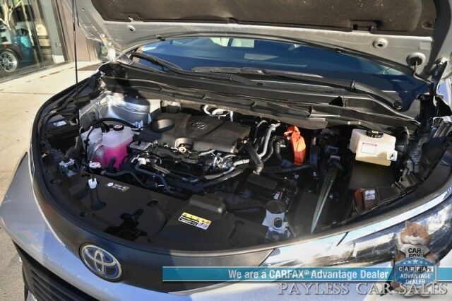 2024 Toyota Sienna XLE Hybrid / AWD / Auto Start / Power & Heated Leather Seats / Sunroof / Adaptive Cruise / Lane Depart & Blind Spot / Apple CarPlay & Android Auto / Back Up Cam / Rear Captain Chairs / 3rd Row / 36 MPG / 1-Owner Anchorage AK