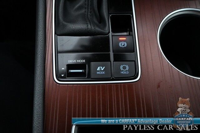 2024 Toyota Sienna XLE Hybrid / AWD / Power & Heated Leather Seats / Sunroof / Adaptive Cruise / Lane Depart & Blind Spot Alert / Apple CarPlay & Android Auto / Back Up Camera / Rear Captain Chairs / 3rd Row / 36 MPG / 1-Owner Anchorage AK 2024 Toyota Sienna XLE Hybrid / AWD / Power & Heated Leather Seats / Sunroof / Adaptive Cruise / Lane Depart & Blind Spot Alert / Apple CarPlay & Android Auto / Back Up Camera / Rear Captain Chairs / 3rd Row / 36 MPG / 1-Owner Anchorage AK