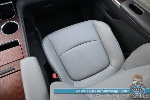 2024 Toyota Sienna XLE Hybrid / AWD / Power & Heated Leather Seats / Sunroof / Adaptive Cruise / Lane Depart & Blind Spot Alert / Apple CarPlay & Android Auto / Back Up Camera / Rear Captain Chairs / 3rd Row / 36 MPG / 1-Owner Anchorage AK