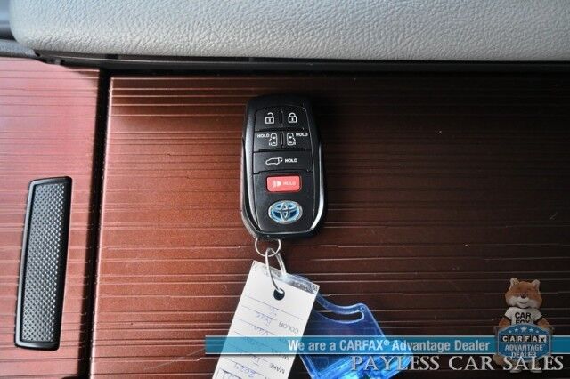 2024 Toyota Sienna XLE Hybrid / AWD / Power & Heated Leather Seats / Sunroof / Adaptive Cruise / Lane Depart & Blind Spot Alert / Apple CarPlay & Android Auto / Back Up Camera / Rear Captain Chairs / 3rd Row / 36 MPG / 1-Owner Anchorage AK