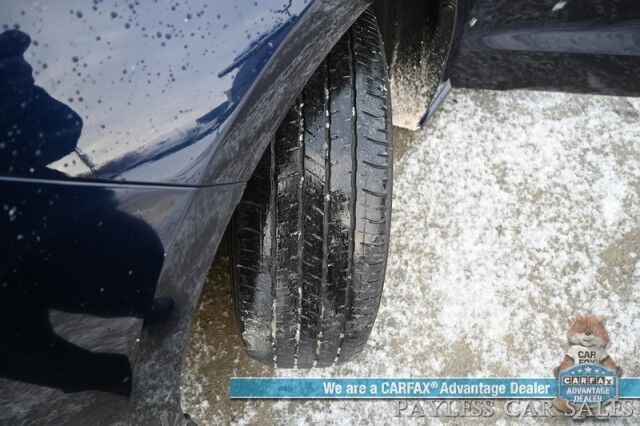 2024 Toyota Sienna XLE Hybrid / AWD / Power & Heated Leather Seats / Sunroof / Adaptive Cruise / Lane Depart & Blind Spot Alert / Apple CarPlay & Android Auto / Back Up Camera / Rear Captain Chairs / 3rd Row / 36 MPG / 1-Owner Anchorage AK