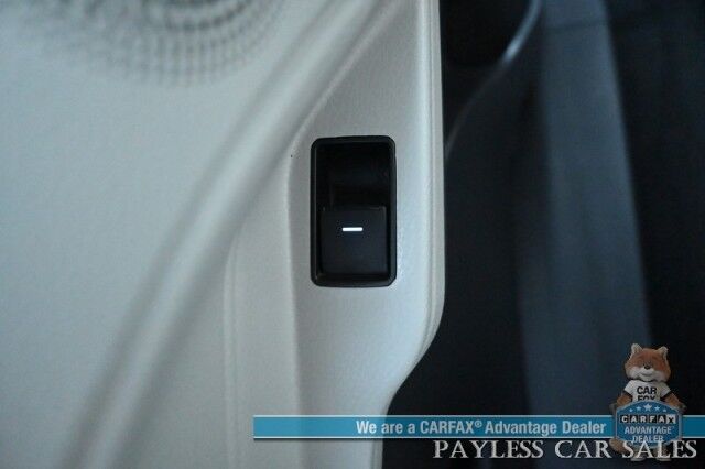 2024 Toyota Sienna XLE Hybrid / AWD / Power & Heated Leather Seats / Sunroof / Adaptive Cruise / Lane Depart & Blind Spot Alert / Apple CarPlay & Android Auto / Back Up Camera / Rear Captain Chairs / 3rd Row / 36 MPG / 1-Owner Anchorage AK