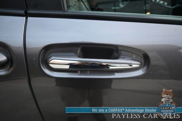 2024 Toyota Sienna XLE Hybrid / AWD / Power & Heated Leather Seats / Sunroof / Adaptive Cruise / Lane Depart & Blind Spot Alert / Apple CarPlay & Android Auto / Back Up Camera / Rear Captain Chairs / 3rd Row / 36 MPG / 1-Owner Anchorage AK