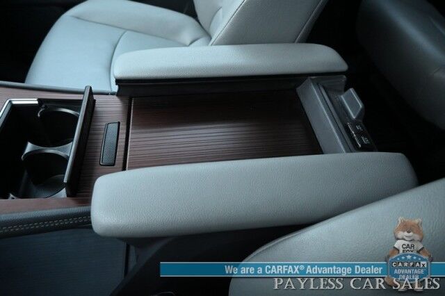 2024 Toyota Sienna XLE Hybrid / AWD / Power & Heated Leather Seats / Sunroof / Adaptive Cruise / Lane Depart & Blind Spot Alert / Apple CarPlay & Android Auto / Back Up Camera / Rear Captain Chairs / 3rd Row / 36 MPG / 1-Owner Anchorage AK