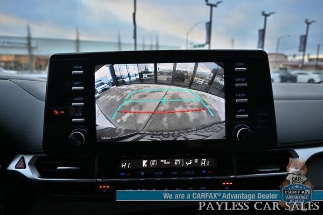 2024 Toyota Sienna XLE Hybrid / AWD / Power & Heated Leather Seats / Sunroof / Adaptive Cruise / Lane Depart & Blind Spot Alert / Apple CarPlay & Android Auto / Back Up Camera / Rear Captain Chairs / 3rd Row / 36 MPG / 1-Owner Anchorage AK