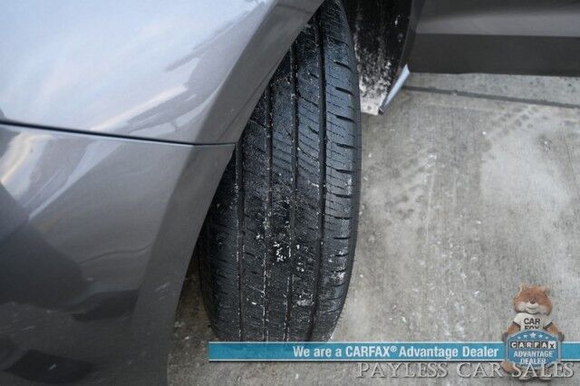 2024 Toyota Sienna XLE Hybrid / AWD / Power & Heated Leather Seats / Sunroof / Adaptive Cruise / Lane Depart & Blind Spot Alert / Apple CarPlay & Android Auto / Back Up Camera / Rear Captain Chairs / 3rd Row / 36 MPG / 1-Owner Anchorage AK