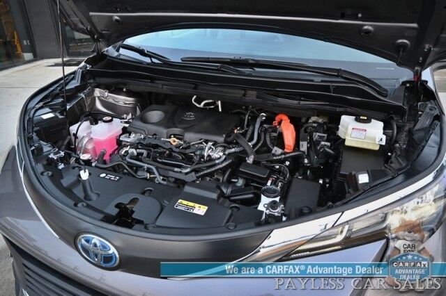 2024 Toyota Sienna XLE Hybrid / AWD / Power & Heated Leather Seats / Sunroof / Adaptive Cruise / Lane Depart & Blind Spot Alert / Apple CarPlay & Android Auto / Back Up Camera / Rear Captain Chairs / 3rd Row / 36 MPG / 1-Owner Anchorage AK