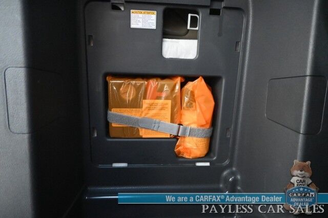 2024 Toyota Sienna XLE Hybrid / AWD / Power & Heated Leather Seats / Sunroof / Adaptive Cruise / Lane Depart & Blind Spot Alert / Apple CarPlay & Android Auto / Back Up Camera / Rear Captain Chairs / 3rd Row / 36 MPG / 1-Owner Anchorage AK