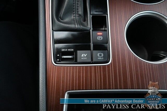 2024 Toyota Sienna XLE Hybrid / AWD / Power & Heated Leather Seats / Sunroof / Adaptive Cruise / Lane Depart & Blind Spot Alert / Apple CarPlay & Android Auto / Back Up Camera / Rear Captain Chairs / 3rd Row / 36 MPG / 1-Owner Anchorage AK