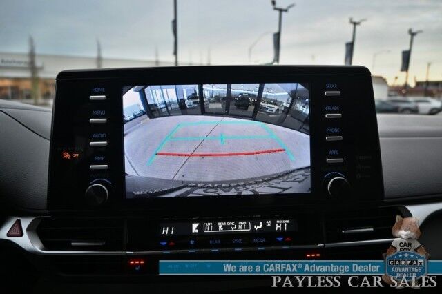 2024 Toyota Sienna XLE Hybrid / AWD / Power & Heated Leather Seats / Sunroof / Adaptive Cruise / Lane Depart & Blind Spot Alert / Apple CarPlay & Android Auto / Back Up Camera / Rear Captain Chairs / 3rd Row / 36 MPG / 1-Owner Anchorage AK