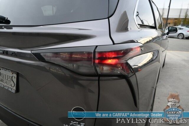 2024 Toyota Sienna XLE Hybrid / AWD / Power & Heated Leather Seats / Sunroof / Adaptive Cruise / Lane Depart & Blind Spot Alert / Apple CarPlay & Android Auto / Back Up Camera / Rear Captain Chairs / 3rd Row / 36 MPG / 1-Owner Anchorage AK