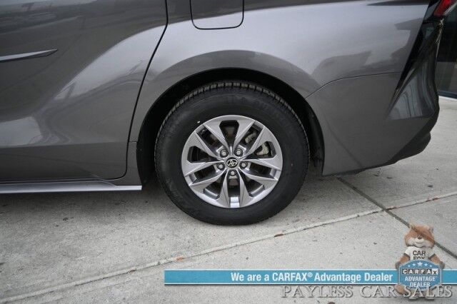 2024 Toyota Sienna XLE Hybrid / AWD / Power & Heated Leather Seats / Sunroof / Adaptive Cruise / Lane Depart & Blind Spot Alert / Apple CarPlay & Android Auto / Back Up Camera / Rear Captain Chairs / 3rd Row / 36 MPG / 1-Owner Anchorage AK