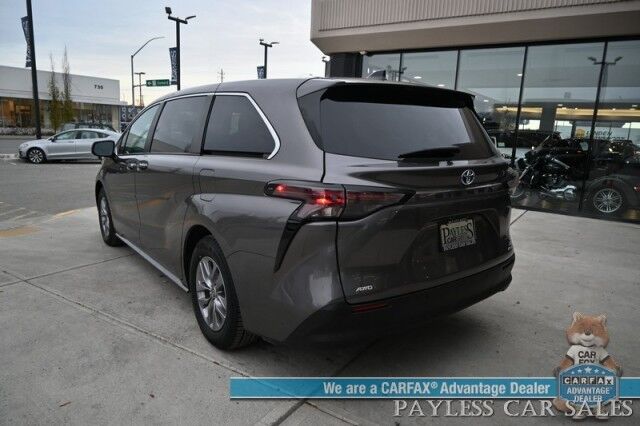 2024 Toyota Sienna XLE Hybrid / AWD / Power & Heated Leather Seats / Sunroof / Adaptive Cruise / Lane Depart & Blind Spot Alert / Apple CarPlay & Android Auto / Back Up Camera / Rear Captain Chairs / 3rd Row / 36 MPG / 1-Owner Anchorage AK