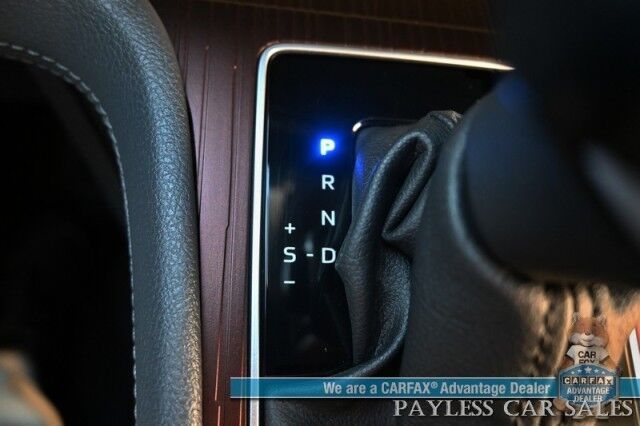 2024 Toyota Sienna XLE Hybrid / AWD / Power & Heated Leather Seats / Sunroof / Adaptive Cruise / Lane Depart & Blind Spot Alert / Apple CarPlay & Android Auto / Back Up Camera / Rear Captain Chairs / 3rd Row / 36 MPG / 1-Owner Anchorage AK