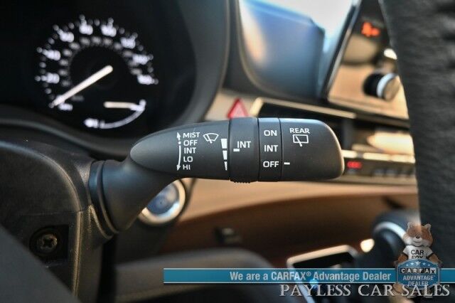 2024 Toyota Sienna XLE Hybrid / AWD / Power & Heated Leather Seats / Sunroof / Adaptive Cruise / Lane Depart & Blind Spot Alert / Apple CarPlay & Android Auto / Back Up Camera / Rear Captain Chairs / 3rd Row / 36 MPG / 1-Owner Anchorage AK