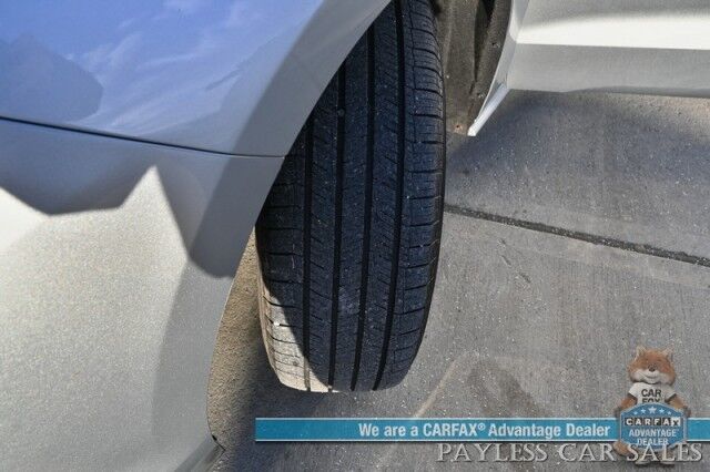 2024 Toyota Sienna XLE Hybrid / AWD / Power & Heated Leather Seats / Sunroof / Adaptive Cruise / Lane Depart & Blind Spot Alert / Apple CarPlay & Android Auto / Back Up Camera / Rear Captain Chairs / 3rd Row / 36 MPG / 1-Owner Anchorage AK