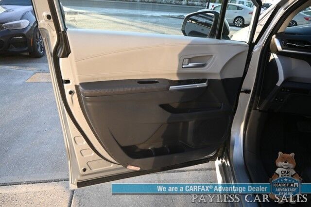 2024 Toyota Sienna XLE Hybrid / AWD / Power & Heated Leather Seats / Sunroof / Adaptive Cruise / Lane Depart & Blind Spot Alert / Apple CarPlay & Android Auto / Back Up Camera / Rear Captain Chairs / 3rd Row / 36 MPG / 1-Owner Anchorage AK