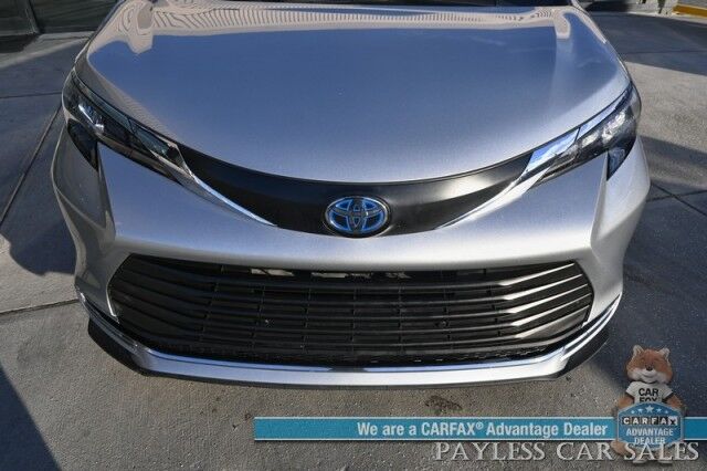 2024 Toyota Sienna XLE Hybrid / AWD / Power & Heated Leather Seats / Sunroof / Adaptive Cruise / Lane Depart & Blind Spot Alert / Apple CarPlay & Android Auto / Back Up Camera / Rear Captain Chairs / 3rd Row / 36 MPG / 1-Owner Anchorage AK