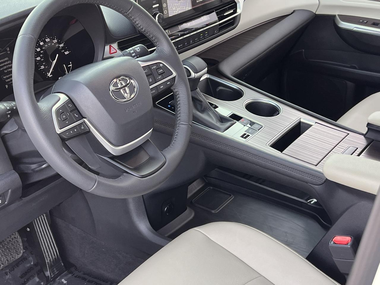 2024 Toyota Sienna XLE Indianapolis IN