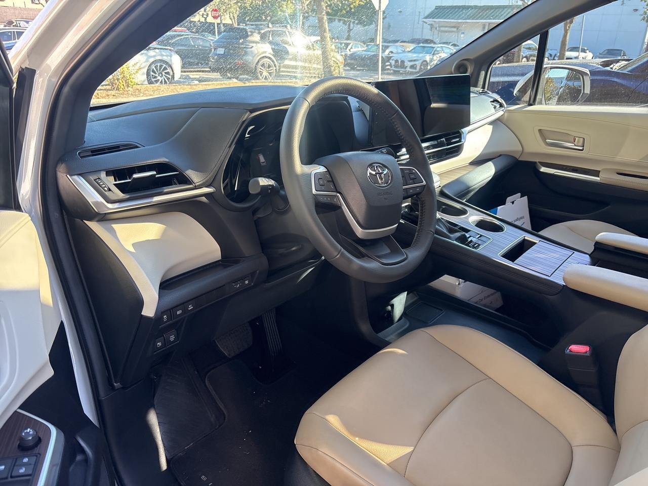 2024 Toyota Sienna XLE Ft Lauderdale FL