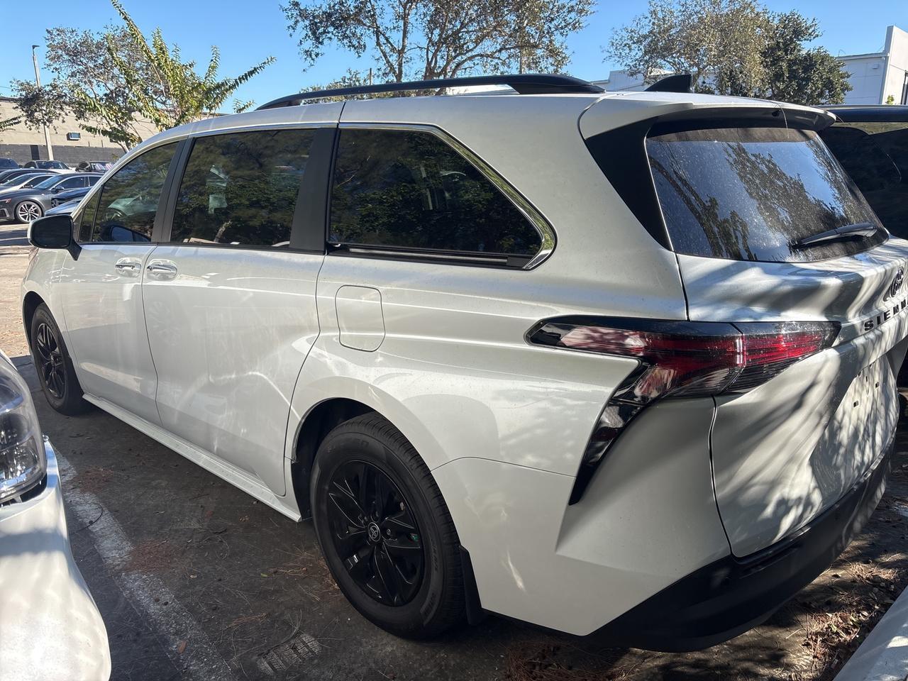 2024 Toyota Sienna XLE Ft Lauderdale FL