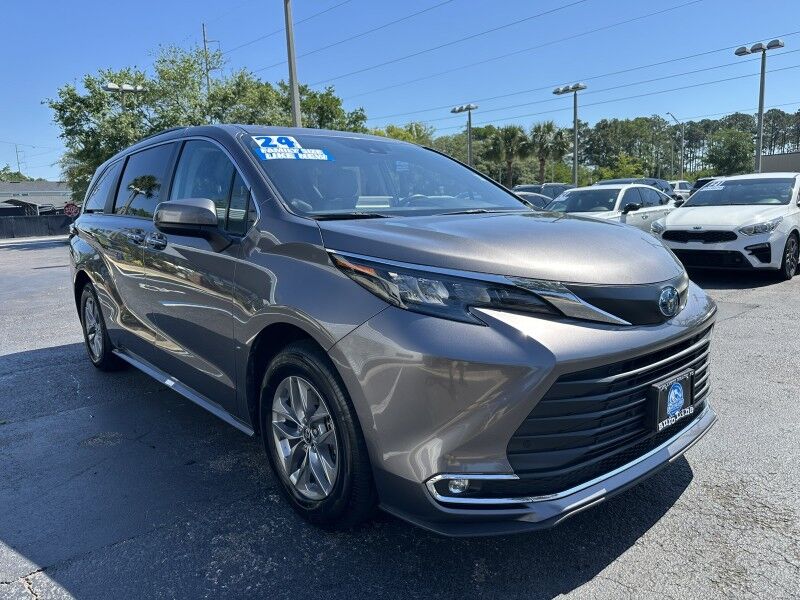 2024 Toyota Sienna XLE Jacksonville FL