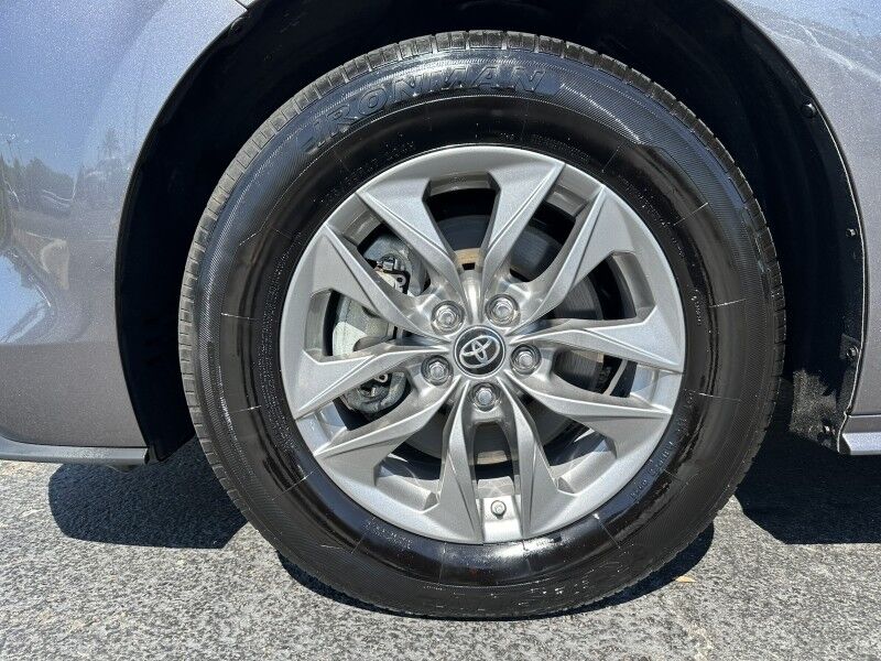 2024 Toyota Sienna XLE Jacksonville FL