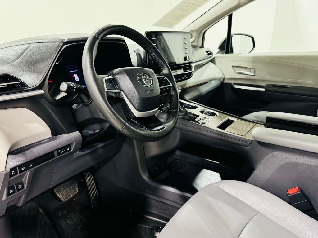 2024 Toyota Sienna XLE Jersey City NJ
