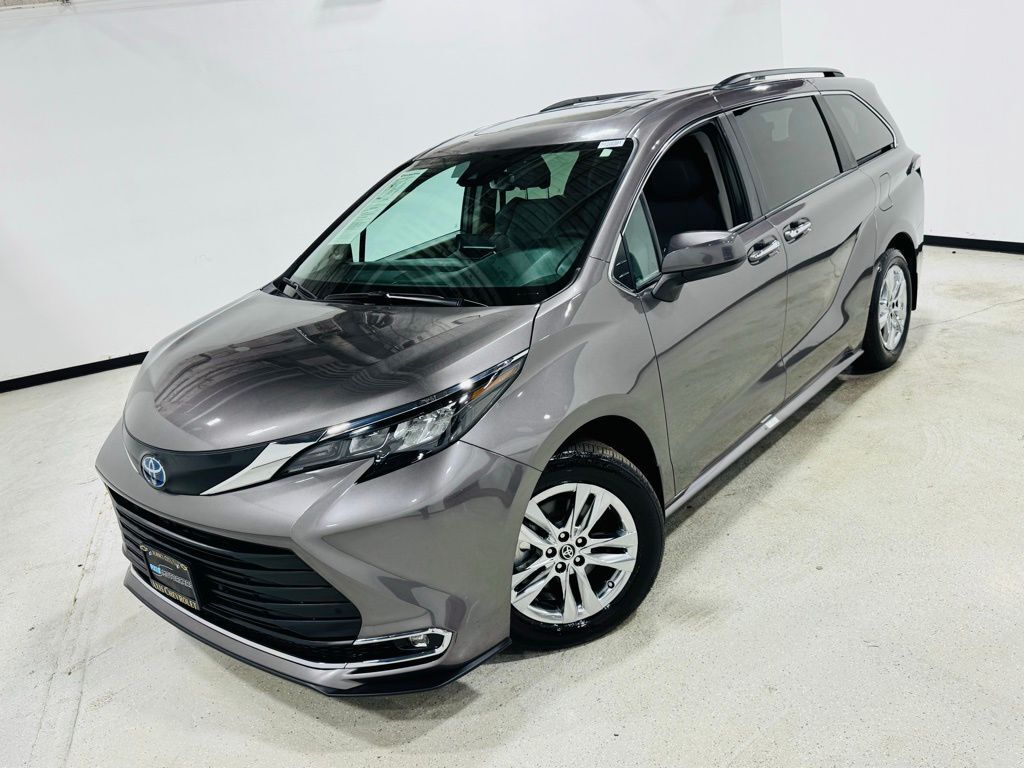 2024 Toyota Sienna XLE Jersey City NJ