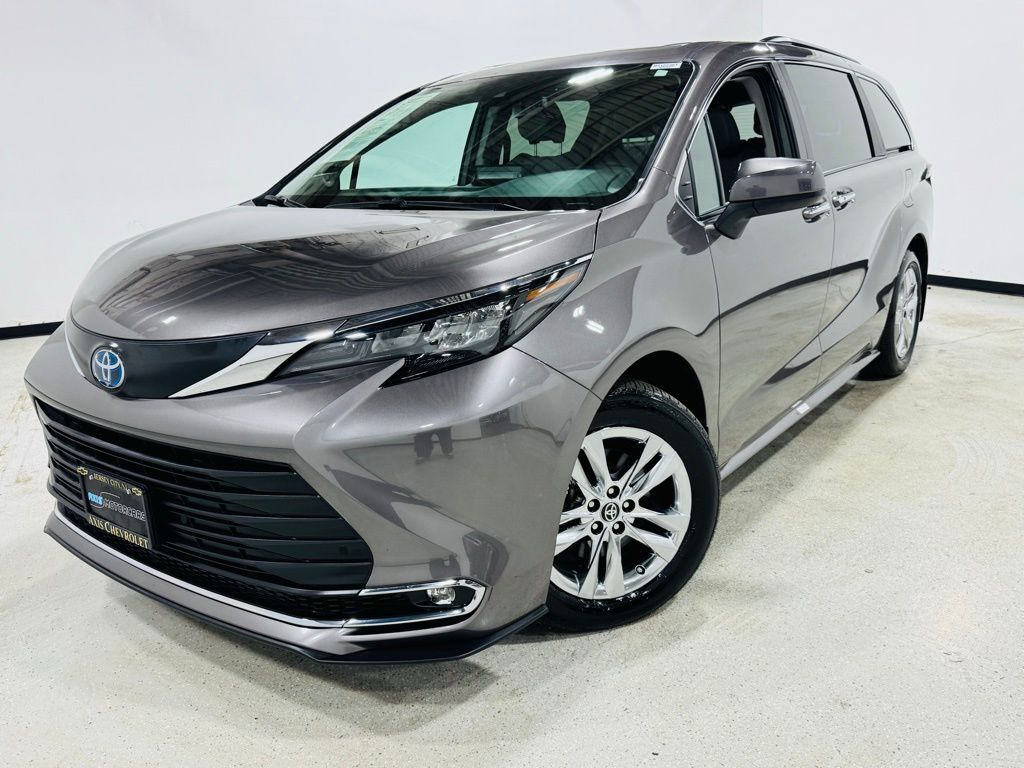 2024 Toyota Sienna XLE Jersey City NJ