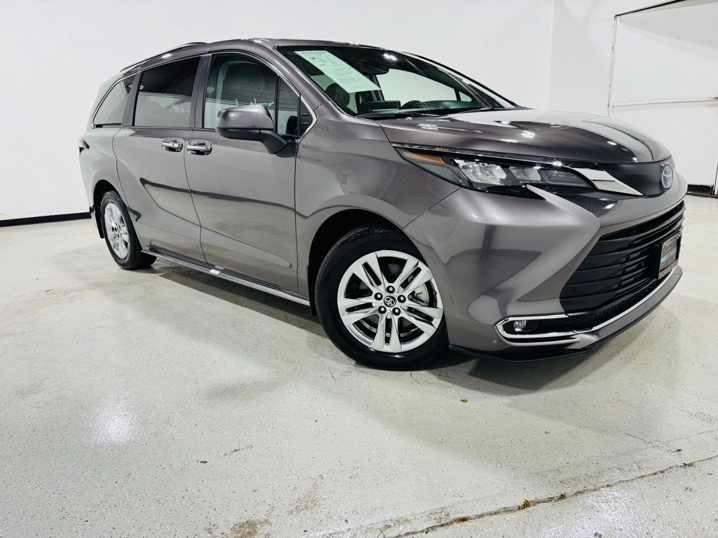 2024 Toyota Sienna XLE Jersey City NJ
