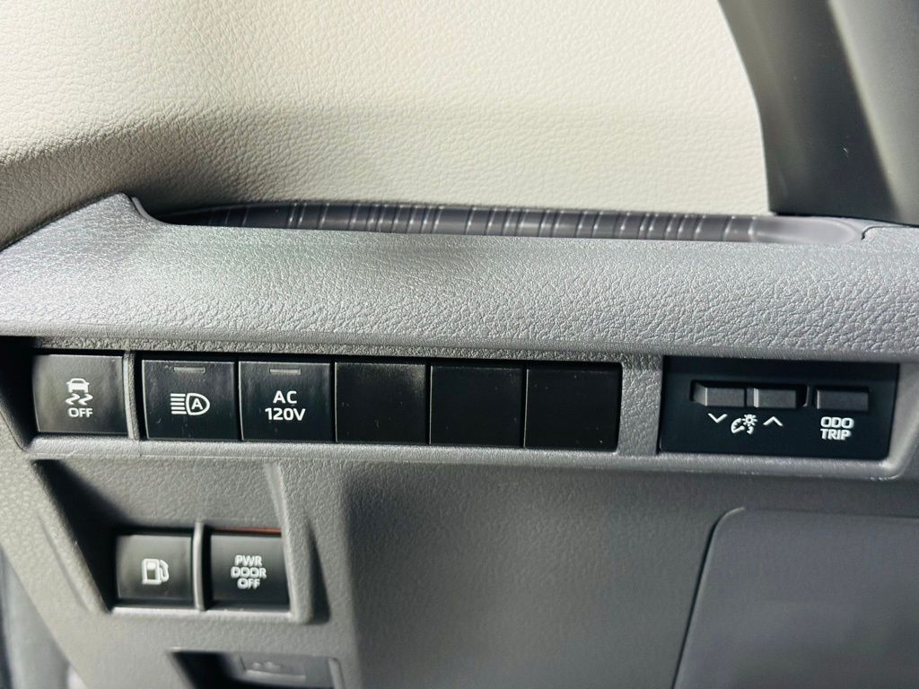 2024 Toyota Sienna XLE Jersey City NJ